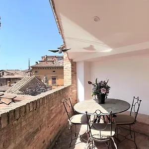 https://una-terrazza-sui-tetti.it-tuscanyhotel.com