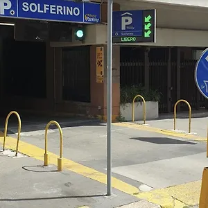 https://milan-brera-suite.it-lombardy.com